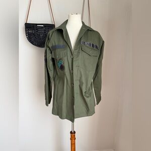 Vintage USAF Air Force Trooper Long Sleeve Military Patch Shirt, 15.5x32